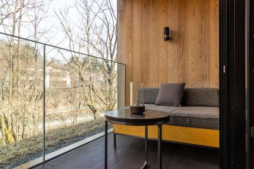 Riverside Garden View, Guest room, 2 Double, Balcony