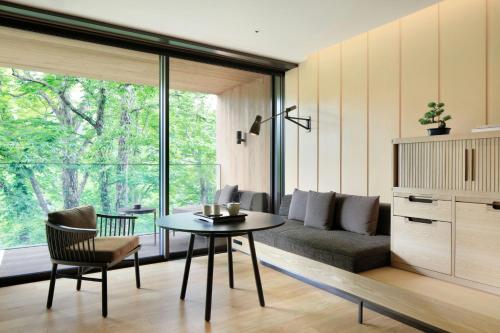 Riverside Garden View, Guest room, 2 Double, Balcony
