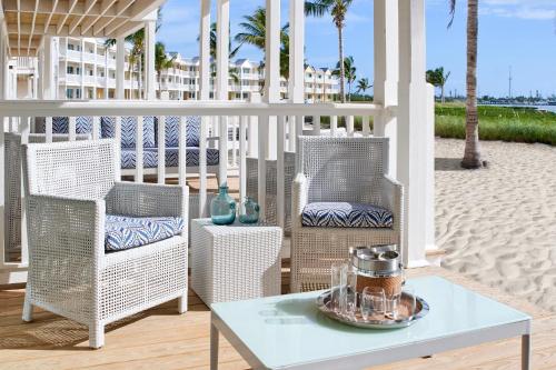 Oceanfront Veranda Two Bedroom Guestroom, Two Queens Primary/ One King room