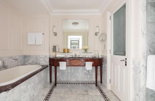 Heritage Double Beds