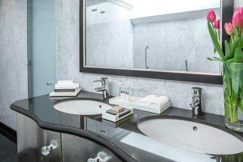 Panoramic King Suite 