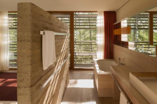 Suite (1 Adult)