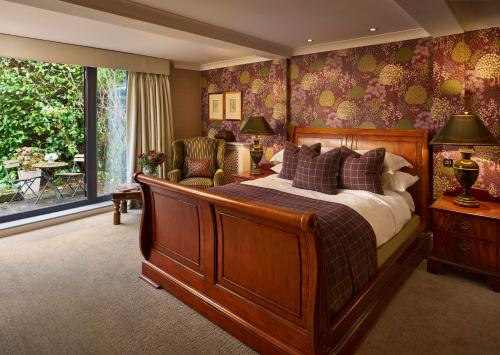 Splendid Room