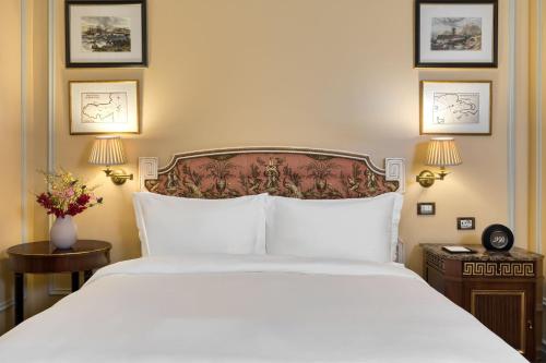 Classic, Guest room, 1 King, Courtyard view