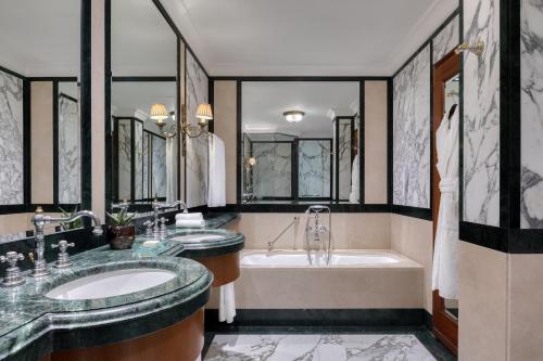 Classic, Guest room, 2 Twin/Single Bed(s), Courtyard view