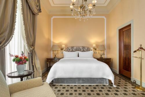 Grand Deluxe Suite, 2 Bedroom Suite, City view