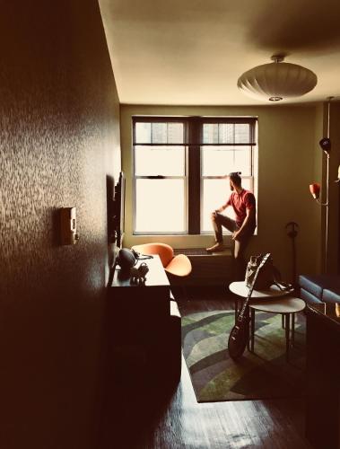 Queen Suite with Two Queen Beds with Sofa Bed and City View - Non-Smoking