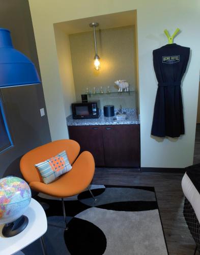 Queen Room with Two Queen Beds and Work Desk - Non-Smoking
