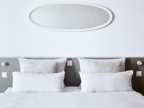 Standard Double Room (1)