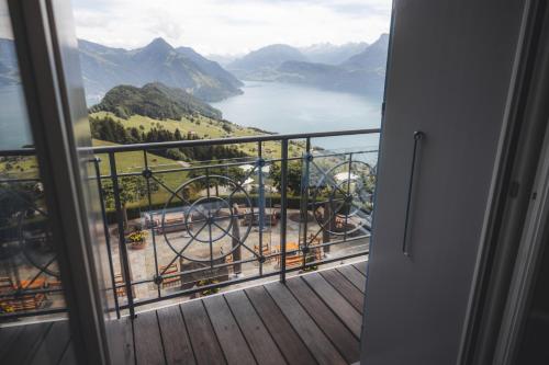 Junior Suite with Lake View