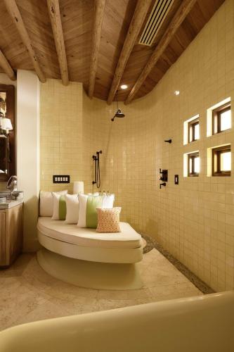 King Room with Pacific View