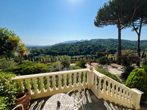 Superior Double Room with Balcony and Valley View