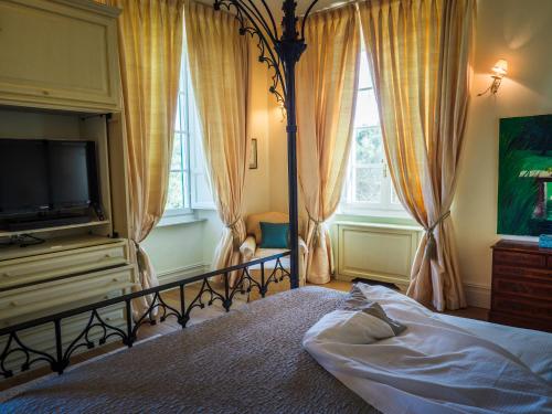 Deluxe Double Room with Valley View