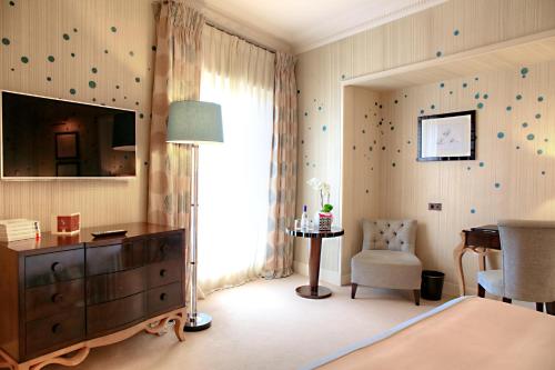 Deluxe Room - Main House