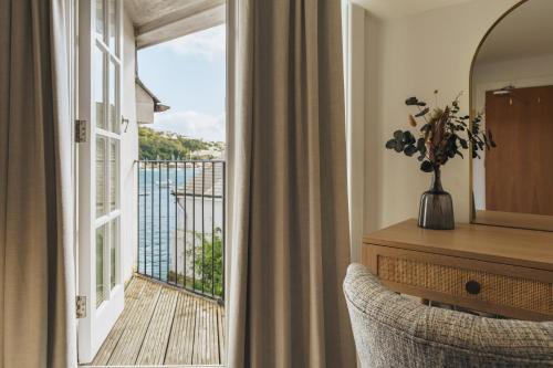 Superior Room - With Partial River View 