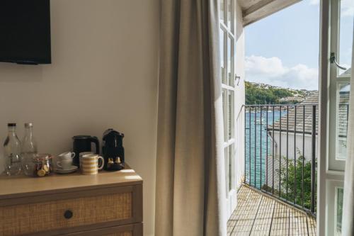 Superior Room - With Partial River View 