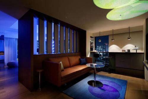 Urban King Suite with One King Bed