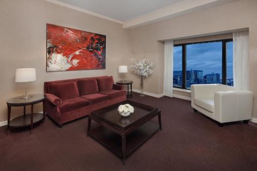 One-Bedroom Suite with Two Double Beds