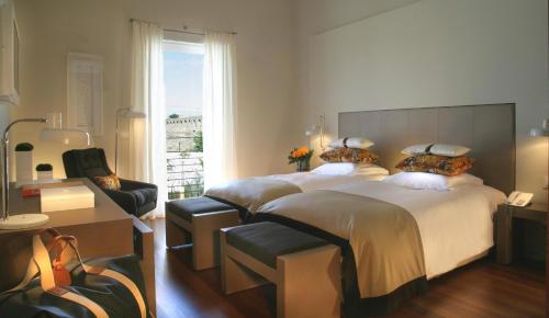 Classic room with garden view