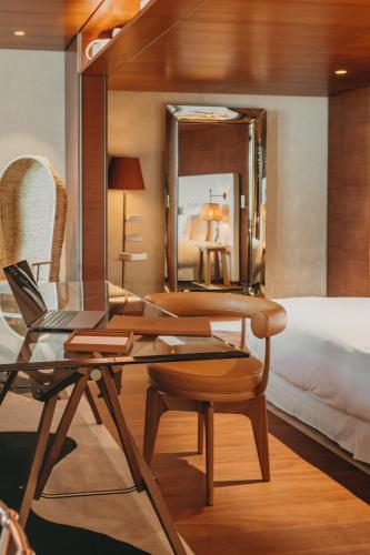POOL SUITE LOFT