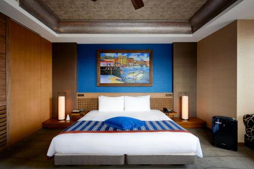 Short Stay (Check-in 18:00~/ Check-out ~10:00) - Deluxe King Room with Harbour Side