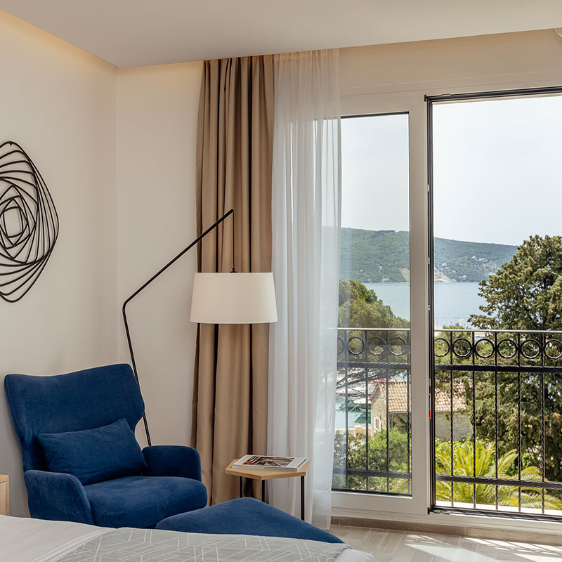 Superior room in Contemporary Building