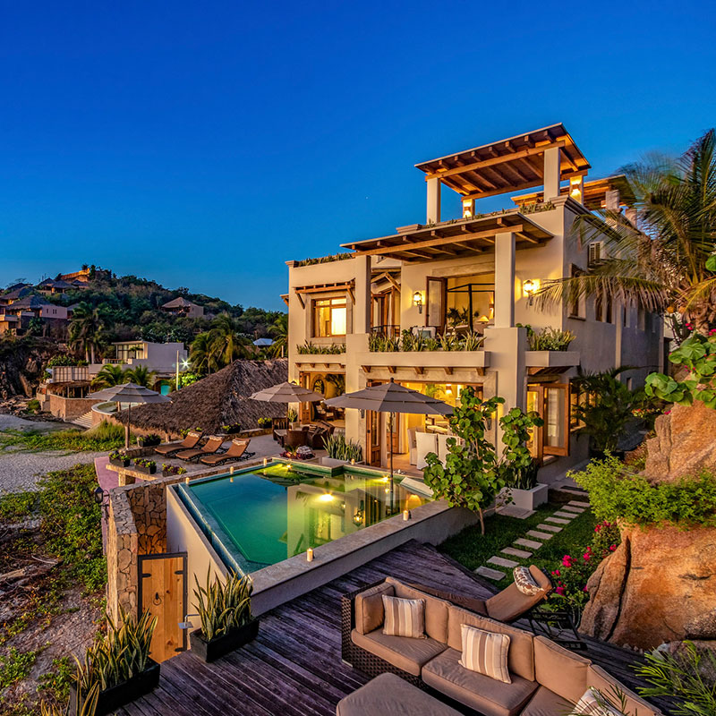 Four Suite Villa (Entire Property)