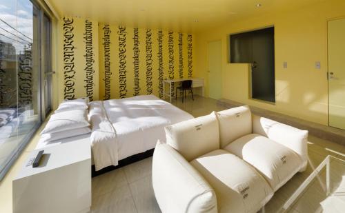 Semi Suite