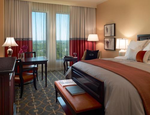 Deluxe King Room