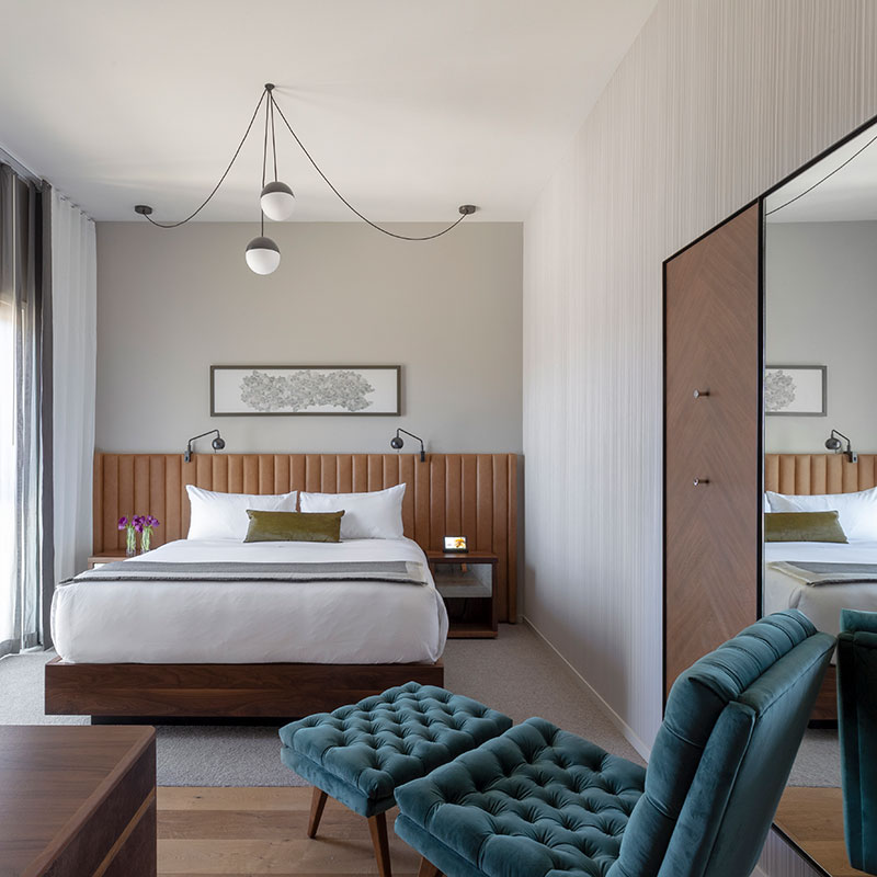Hearing Accessible King Room