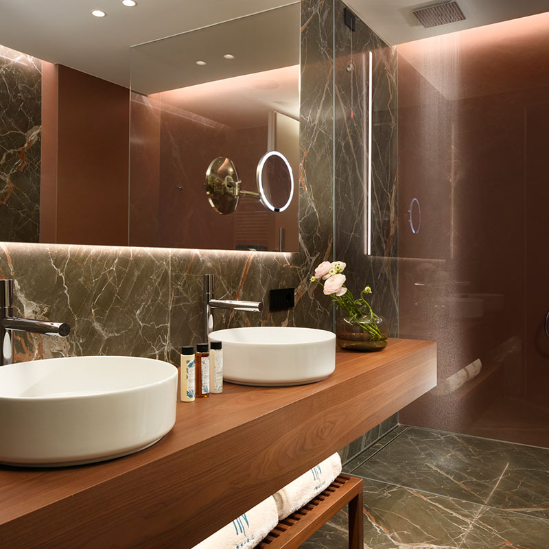 Deluxe Room with Courtyard View