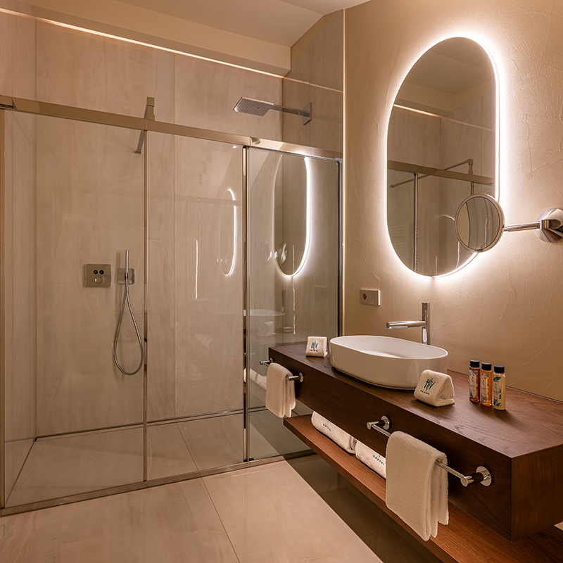 Prestige Room with park view and balcony