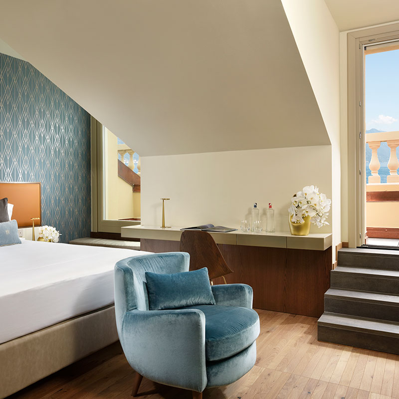 Loft Junior Suite with lake view