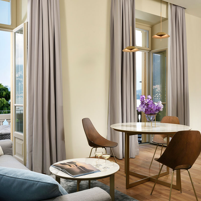 Suite with Lake View