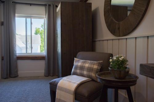 King Room with Mountain View