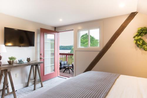 King Room with Lake View