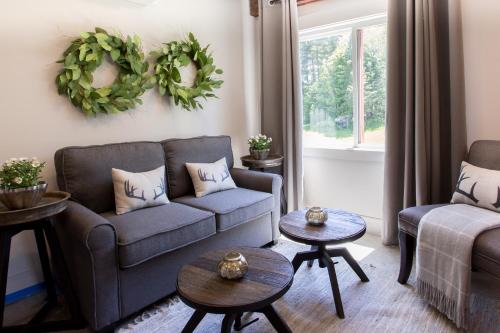 Suite with Mountain View