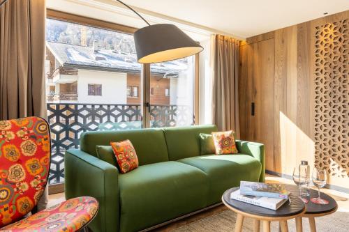Suite with Balcony and Matterhorn View