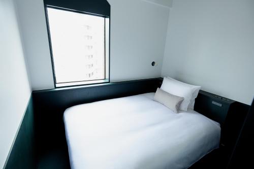 Check in after 7PM - Minimal Double Room