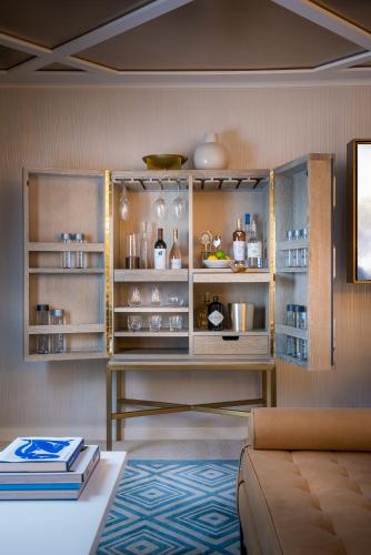 Seaside Oceanfront Suite