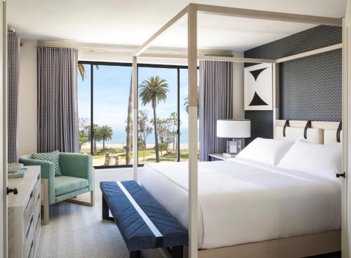 Penthouse Signature Oceanfront One-Bedroom Suite
