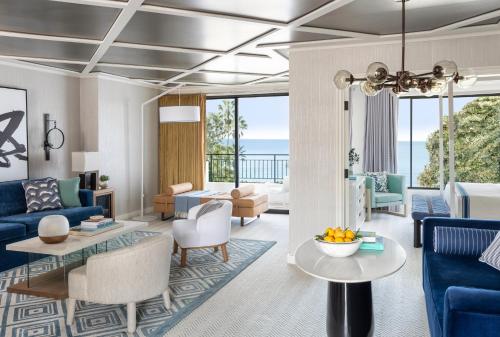 Penthouse Signature Oceanfront One-Bedroom Suite