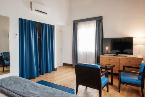 One Bedroom Apartment