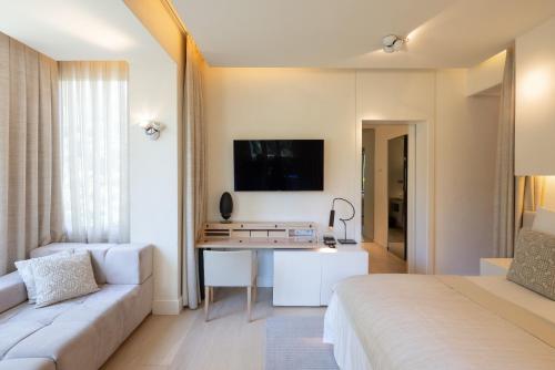 Deluxe Double Room with Garden View - Spa Access
