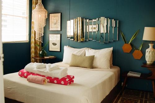 TROPICALIA Suite