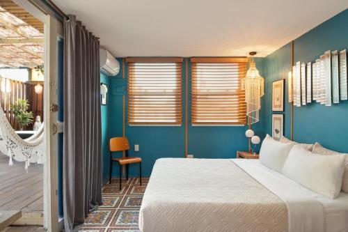 TROPICALIA Suite