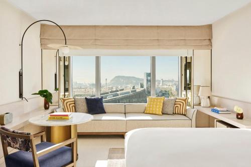 Scenic King Room