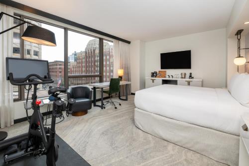 King Room with Peloton Bike