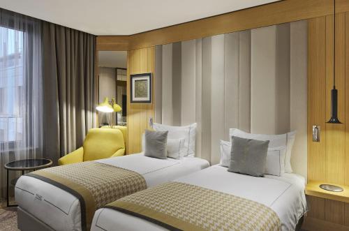 Classic Twin Room with Spa Access 