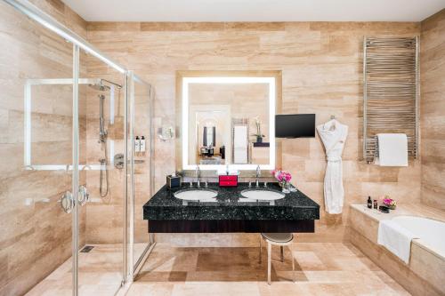 Junior Twin Suite